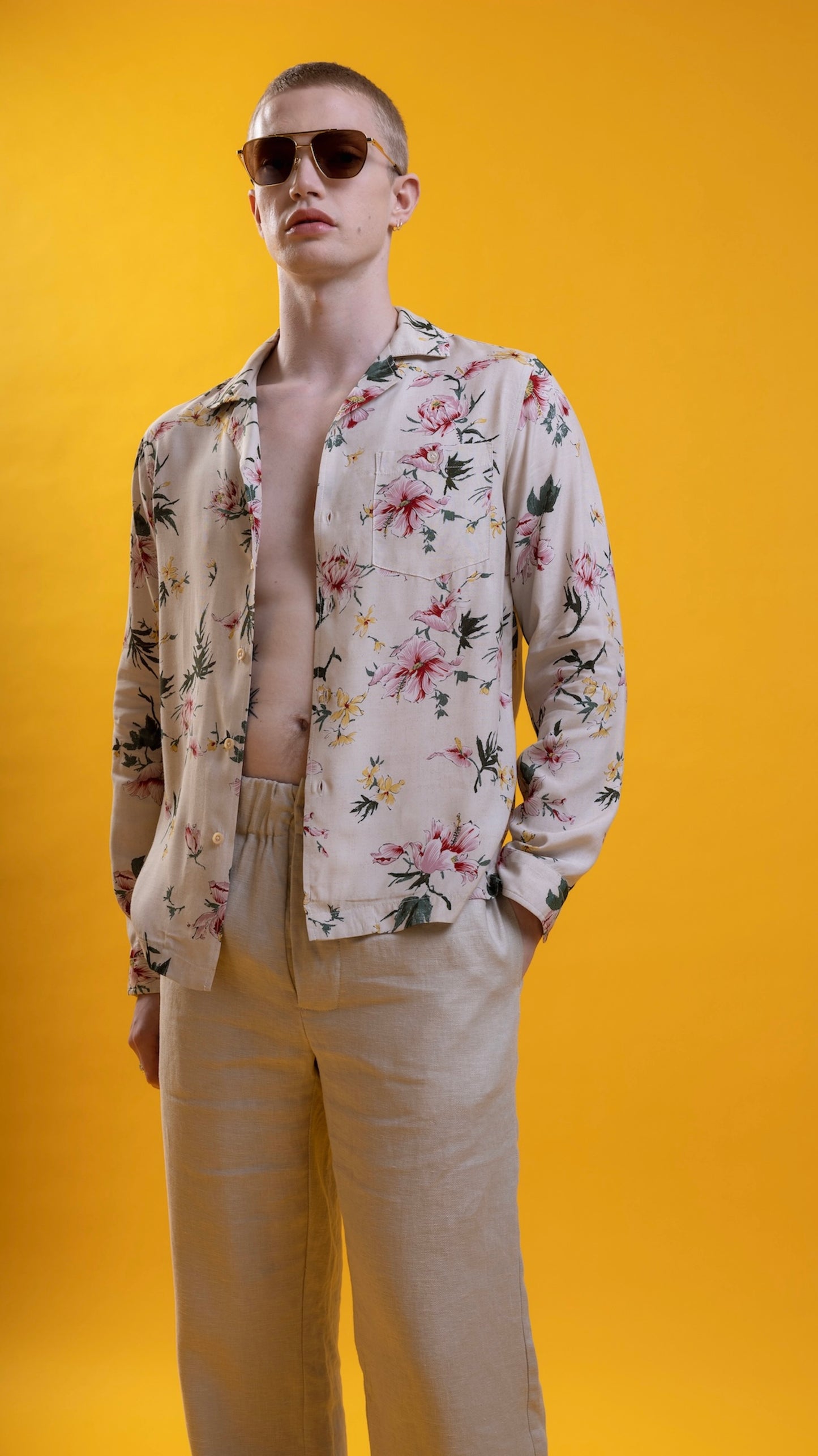 Graphia New York “Reinaldo” Convertible-Collar Shirt in Natural & Red Ukiyoe Hibiscus Print